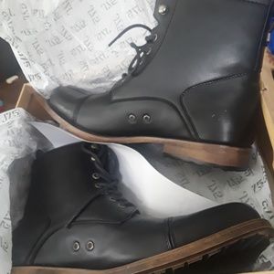 Mens J75 boots